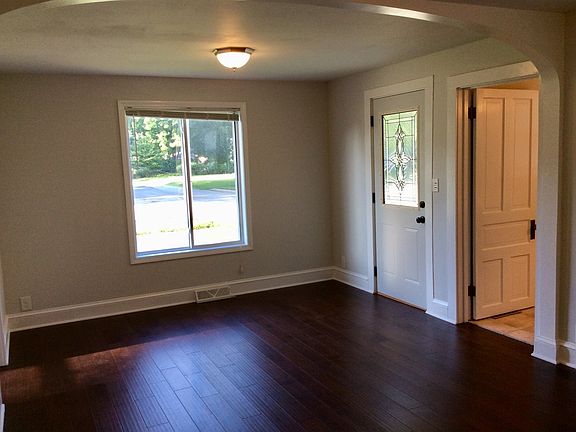 2nd image of 520 E Kimball Ave