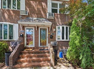 157-49 9th Ave, Whitestone, NY 11357