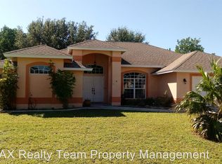 1312 SE 33rd St, Cape Coral, FL 33904
