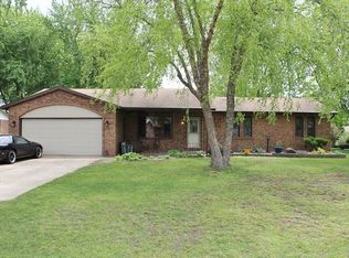 1161 N Terrace Ave, Kankakee, IL 60901