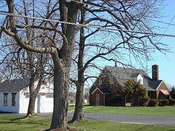 2nd image of 1941 E State Rd