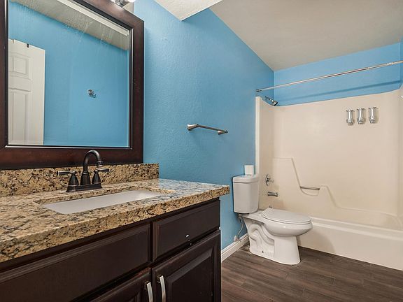 Hall bathroom connected to bedroom #2