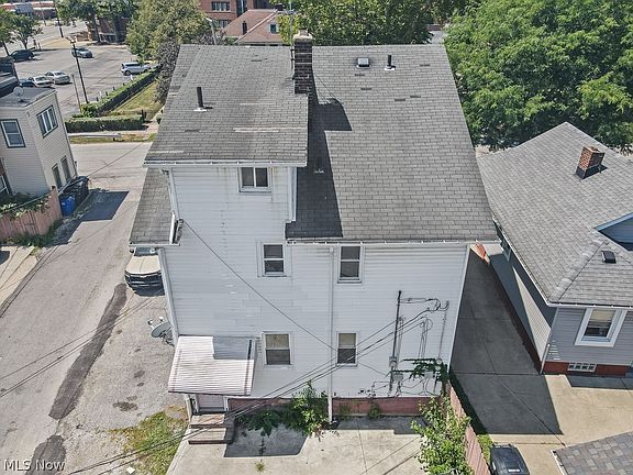 5th image of 3477 Berea Rd