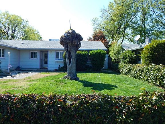 2nd image of 3078 Dove St