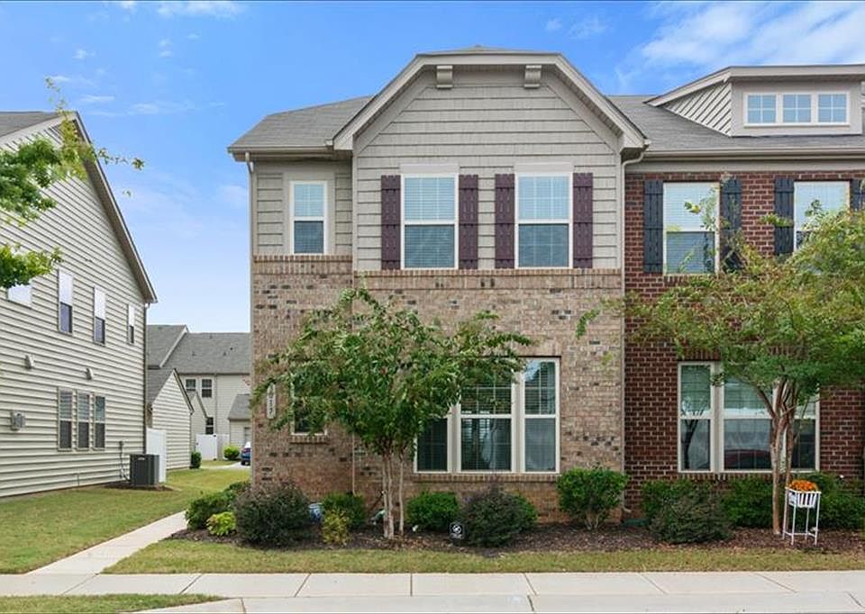 1st image of 3017 Honeylocust Ln