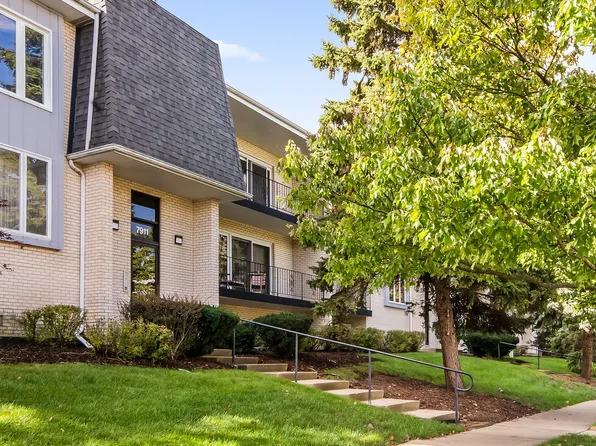 7911 W 157th St APT 2W, Orland Park, IL 60462