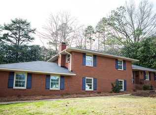 586 Foxwood Dr SE, Concord, NC 28025