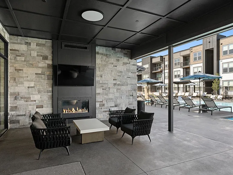Northwest Crossing Apartment Homes — Photo 37