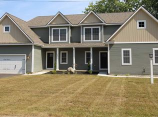 285 Sugar Hill Rd, Rexford, NY 12148