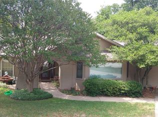 3704 Beachview Dr, Arlington, TX 76016