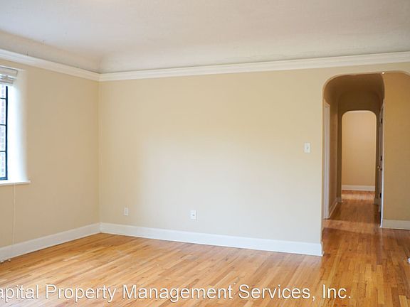 3rd image of 2284 NW Everett St APT 507
