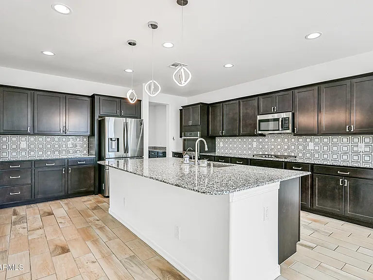 14049 W Desert Hollow Dr — Photo 8