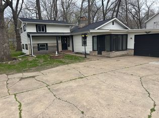 2215 N Lehman Rd, Peoria, IL 61604