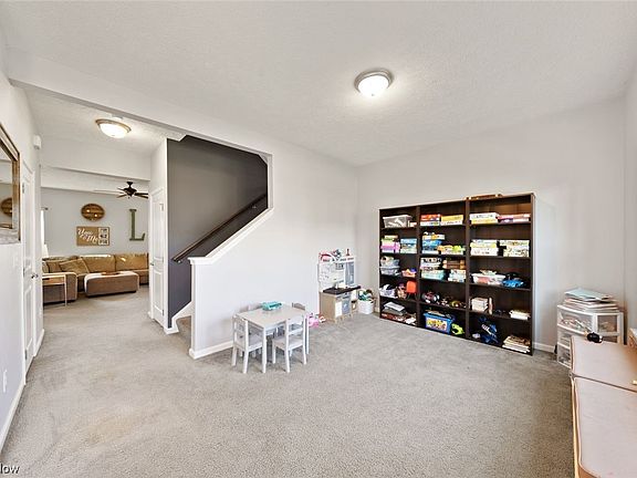 4th image of 1523 Crescent Dr