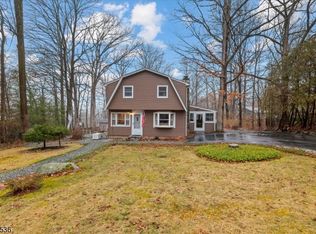 53 Whaleback Ter, Ringwood, NJ 07456