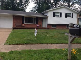 4847 Hollyview Dr, Vermilion, OH 44089