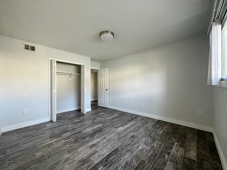 912 Lake Destiny Rd #D — Photo 7