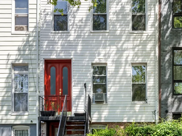 211 Halsey Street image 1 of 25