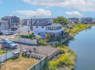 21 W 18th Rd, Broad Channel, NY 11693