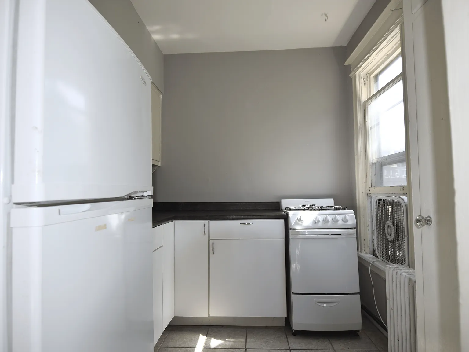 1 bed, $1,300 — Photo 1