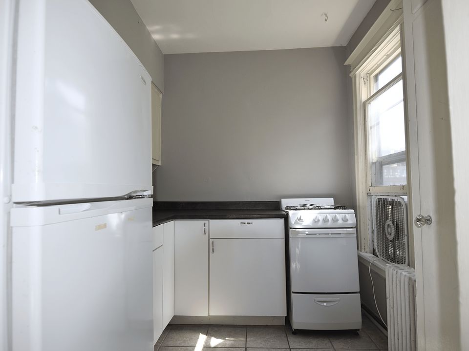 1st image of 216 W Gilman St #6