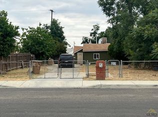 419 Water St, Bakersfield, CA 93305