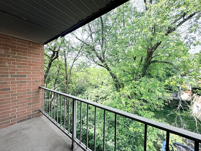 2459 Montana Ave — Photo 11