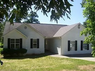250 Buck Blvd SE photo 1