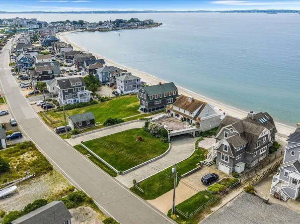 88 Boardwalk, Groton, CT 06340