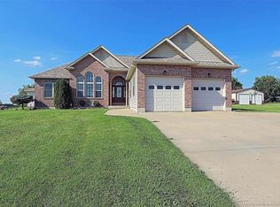 334 Grandview Dr, Farmington, MO 63640