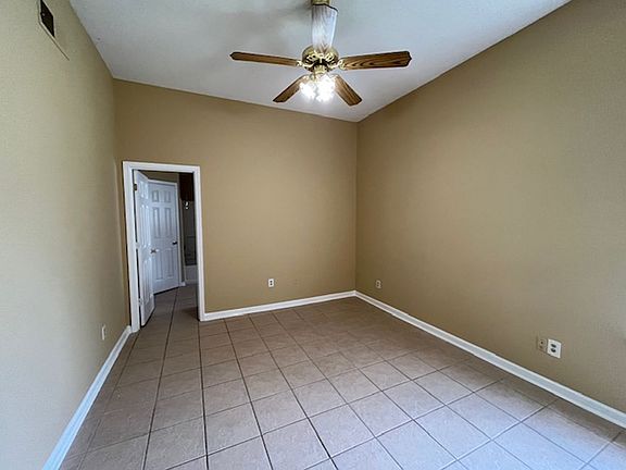 5th image of 5586 Steffani Dr