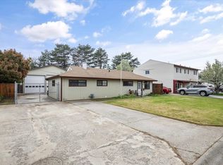 389 Cottonwood Dr, Richland, WA 99352