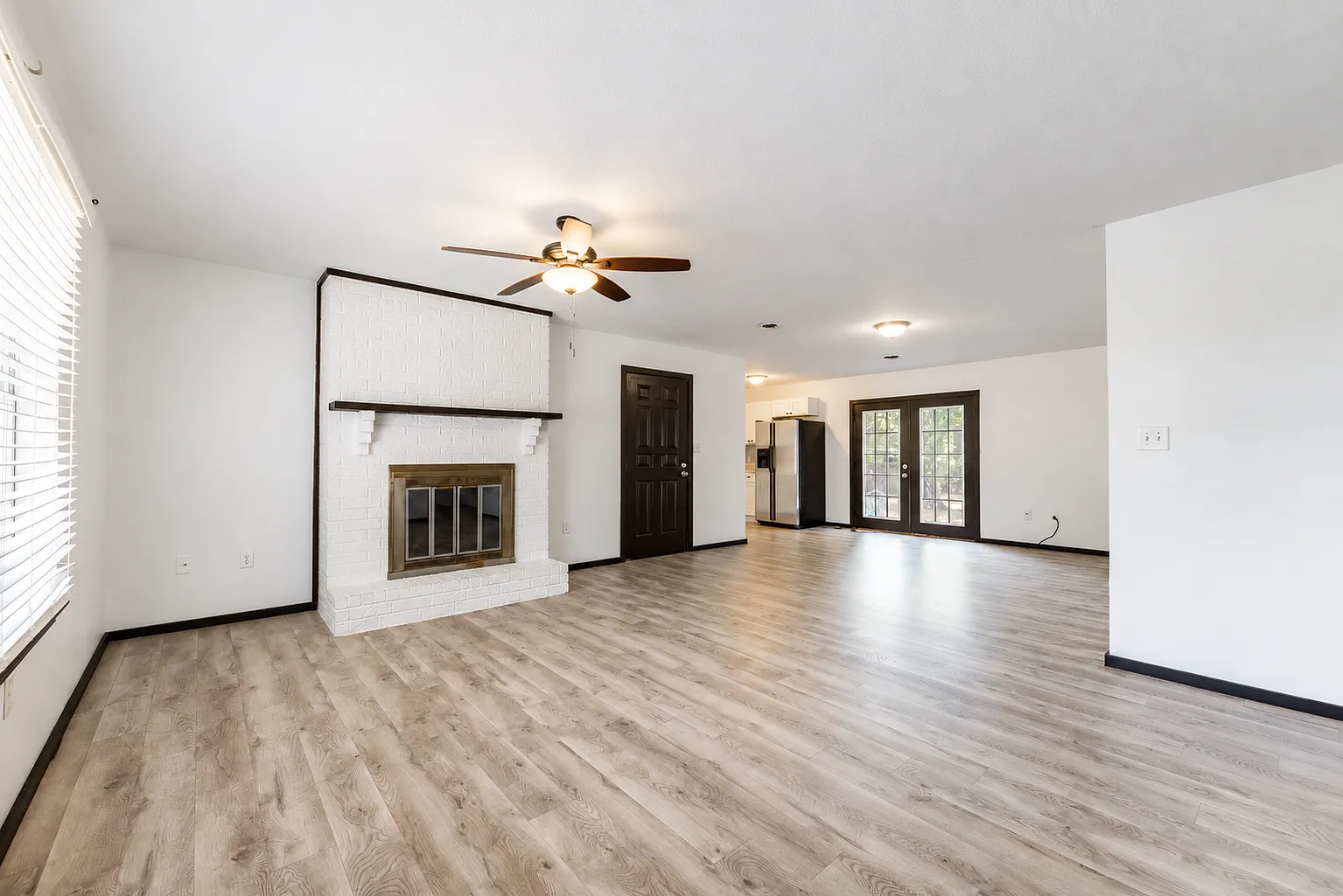 3 bed, 1230 sqft, $1,700 — Photo 1