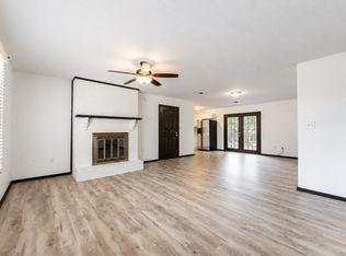 2717 W Meadowlark Dr, Fayetteville, AR 72704