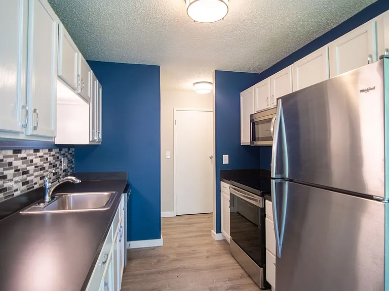 4151 SE 37th Ave #1 — Photo 5