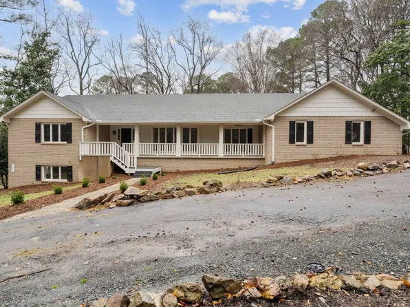 1504 Homestead Rd, Chapel Hill, NC 27516