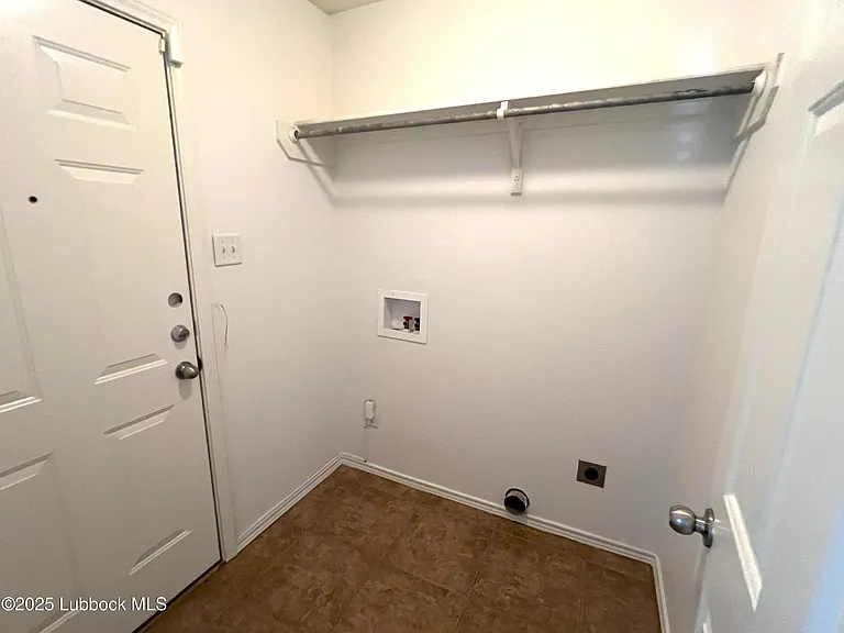 2802 108th St — Photo 16