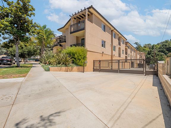 3rd image of 1941 Waltonia Dr Unit 300