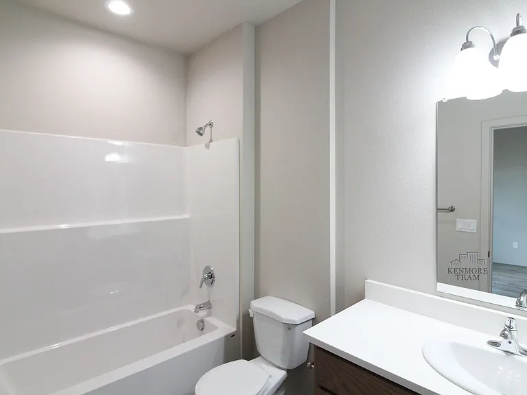 SANDHILL APARTMENTS — Photo 15