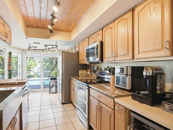 5th image of 1680 Cinnamon Ln