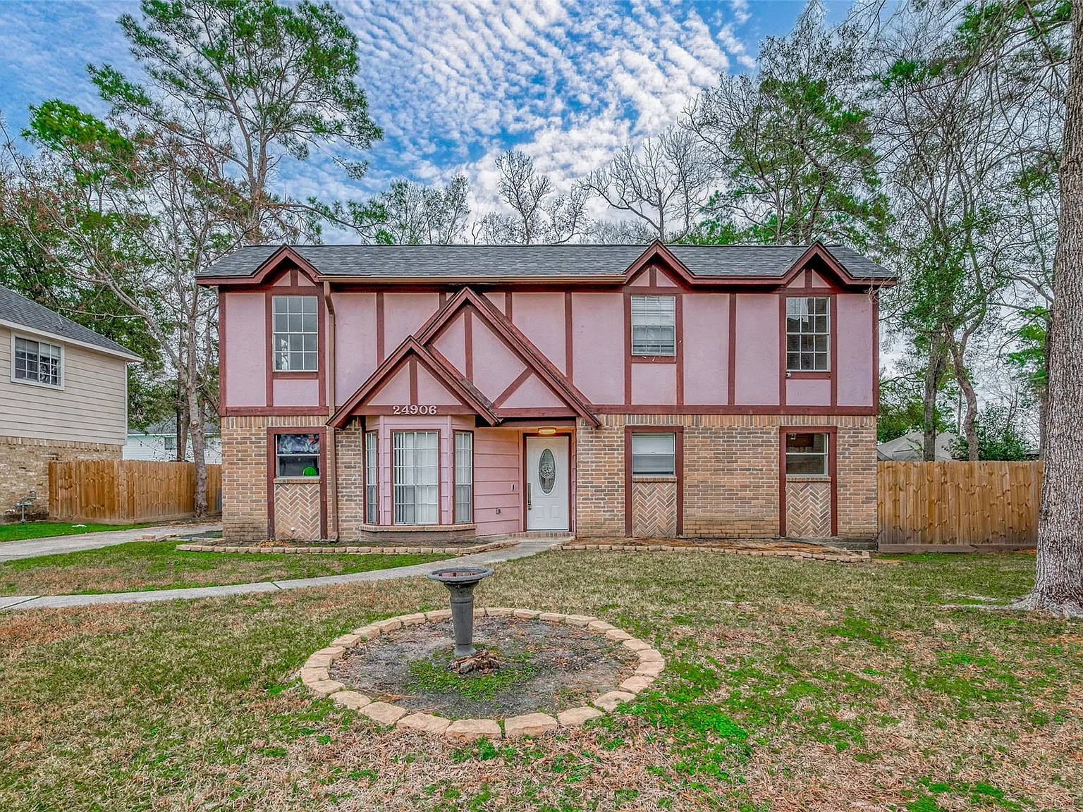 3 bed, 2.5 bath, 1758 sqft, $2,000 — Photo 1
