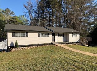 2415 Wales Dr, Marietta, GA 30106
