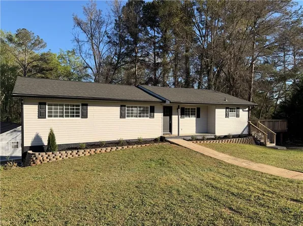 2415 Wales Dr, Marietta, GA 30106