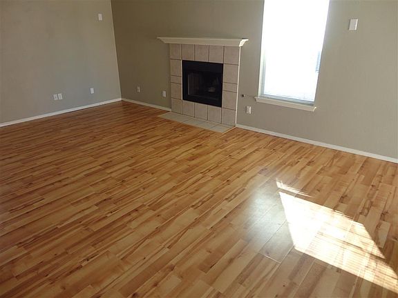 3rd image of 6176 Thunder River Pl