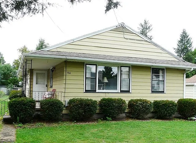 914 Laurel St photo 1