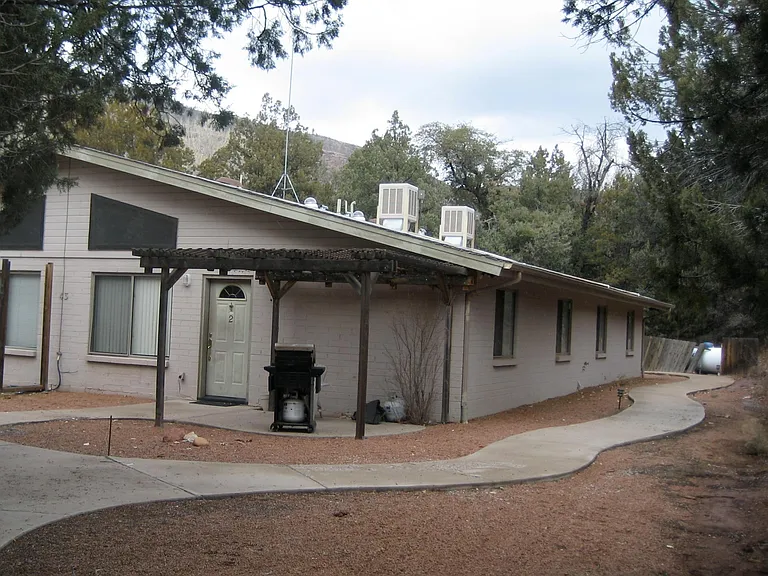 985 W Beaver Flat Rd — Photo 1