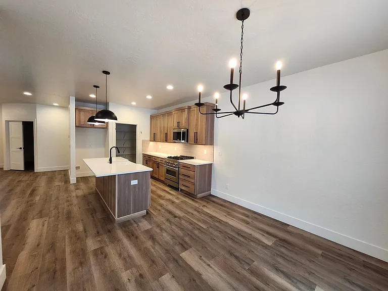 13533 N Bale St — Photo 7