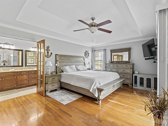 5th image of 4844 Crestside St #1