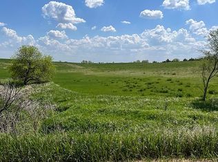 2933 Holdrege Rd, Seward, NE 68434