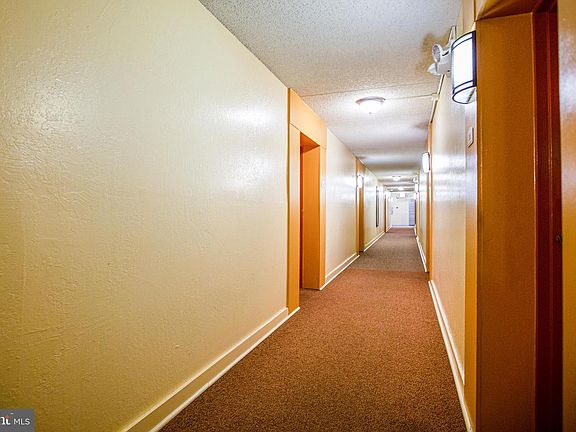 5th image of 75 S Reynolds St APT 209